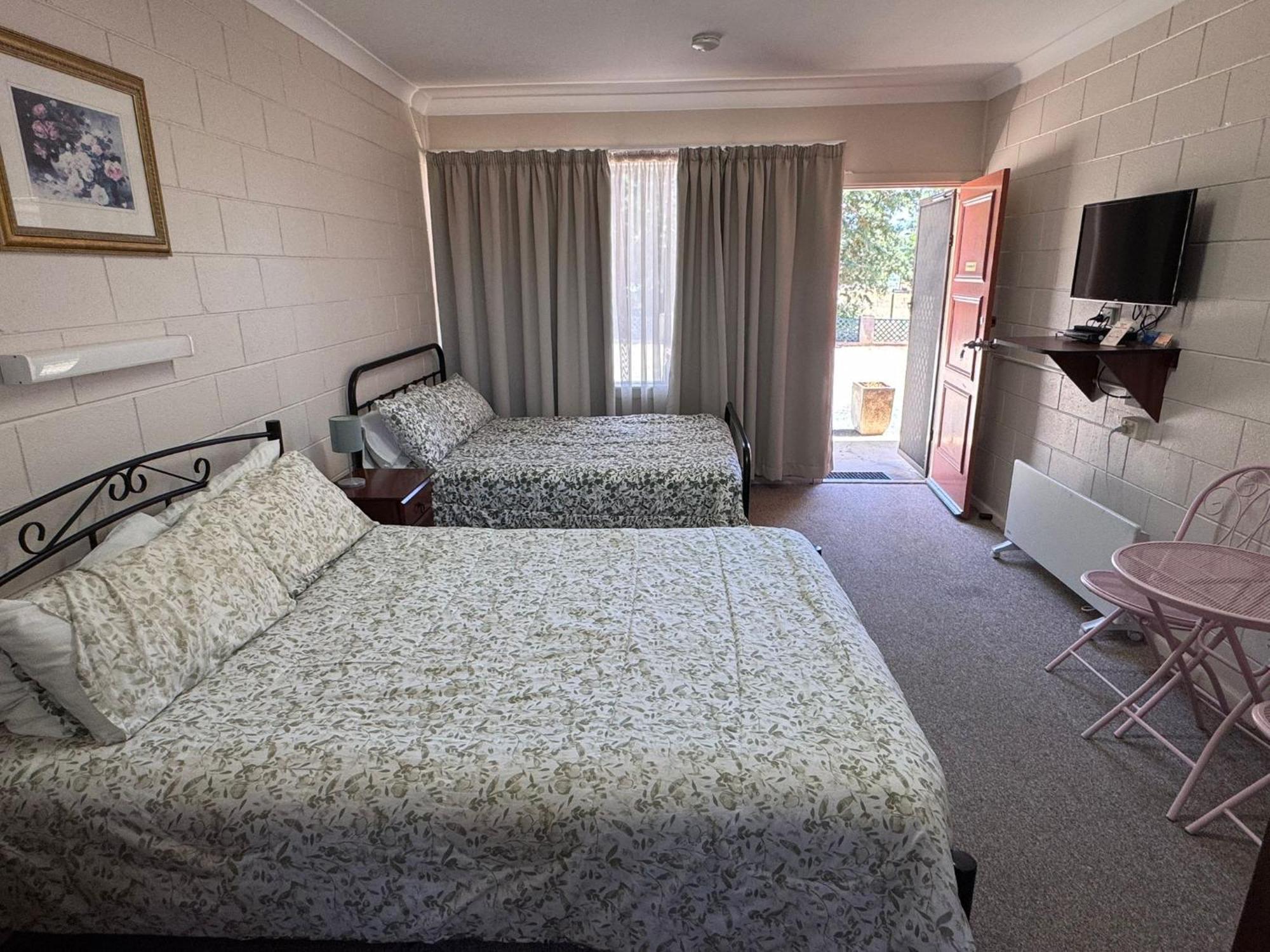 Alpine Country Motel Plus Free Coffee Cooma Luaran gambar